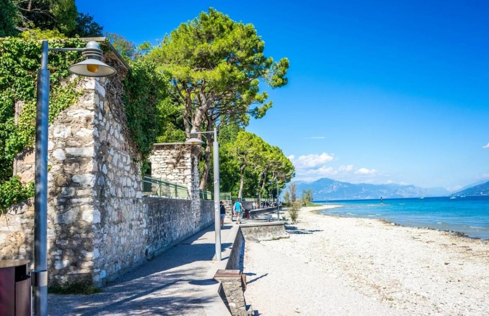 Artemide Apartment - A Soli 150M Dal Lago Di Garda Σιρμιόνε Εξωτερικό φωτογραφία