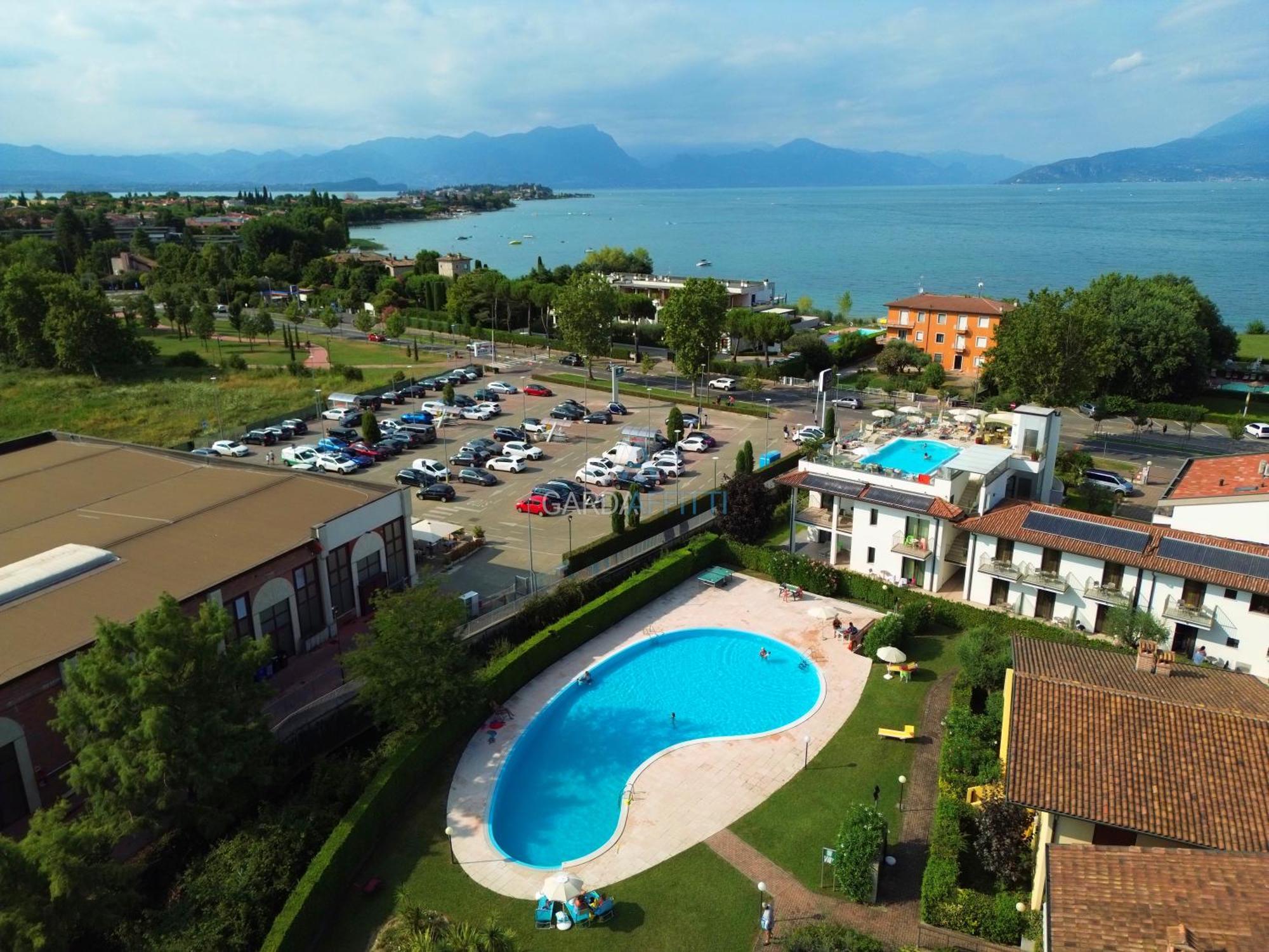 Artemide Apartment - A Soli 150M Dal Lago Di Garda Σιρμιόνε Εξωτερικό φωτογραφία